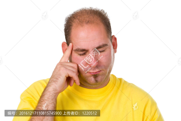 沉思的年輕人