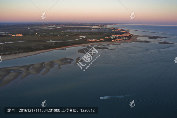 阿亞蒙特卡內(nèi)拉島的海灘上鳥瞰；韋爾瓦；安達盧西亞；西班牙