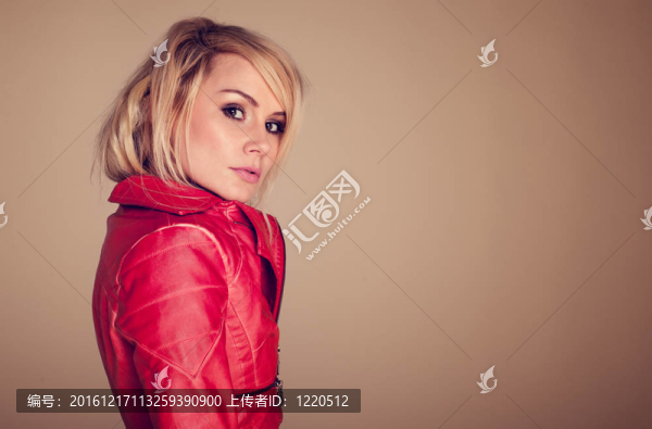 性感金發(fā)女郎