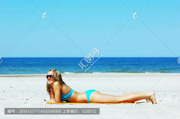 海灘上的美女