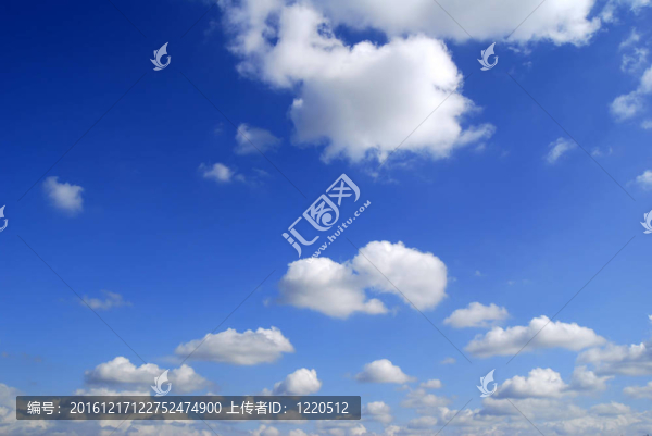 夏日的天空