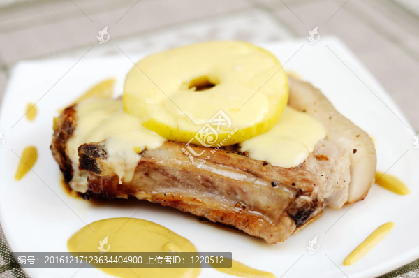 蘋(píng)果芝士牛排