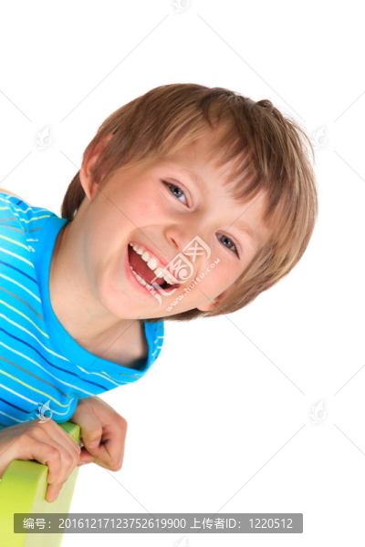快樂的小男孩