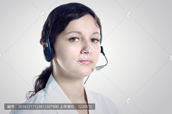 女人與耳機(jī)