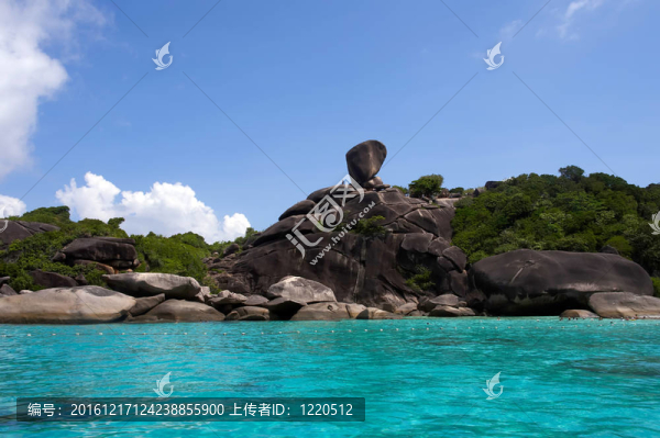 海岸懸崖和海灘