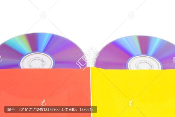 多色信封中的磁盤