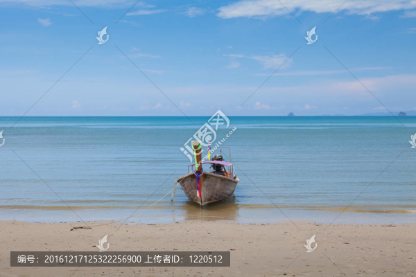 海和船