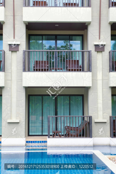 酒店游泳池