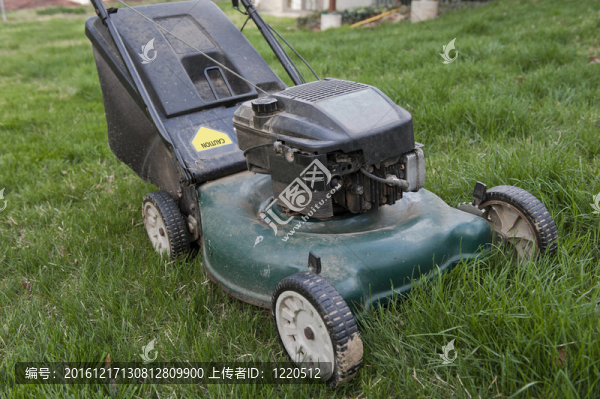 割草機