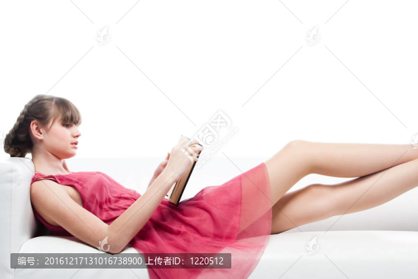 一個(gè)年輕的女學(xué)生