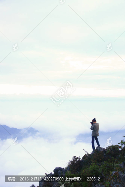 山頂上的人