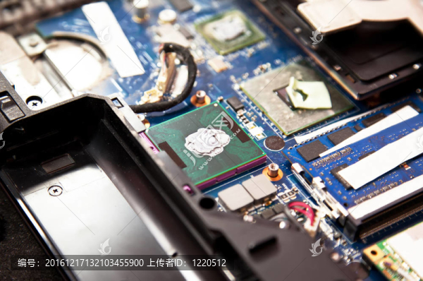 臟筆記本電腦內(nèi)2