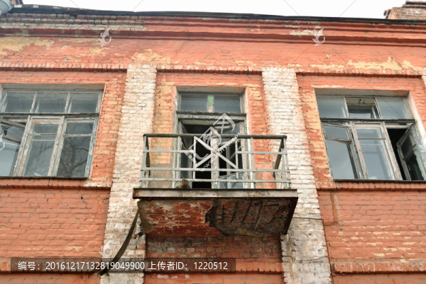 破舊建筑的陽臺