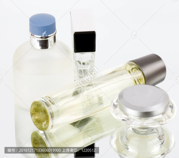 美麗的香水瓶