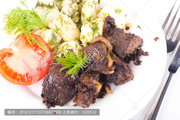 西紅柿土豆炒豬肝