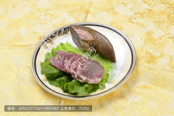 鹵豬舌