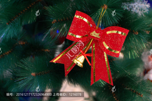 圣誕裝飾,圣誕樹(shù)上蝴蝶結(jié)小鈴鐺