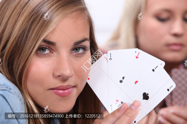 少年打牌控股四的王牌