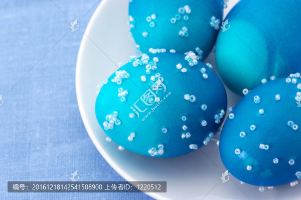 藍色的復活節(jié)彩蛋