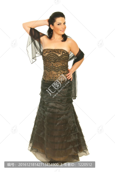 穿著優(yōu)雅長裙的漂亮女人