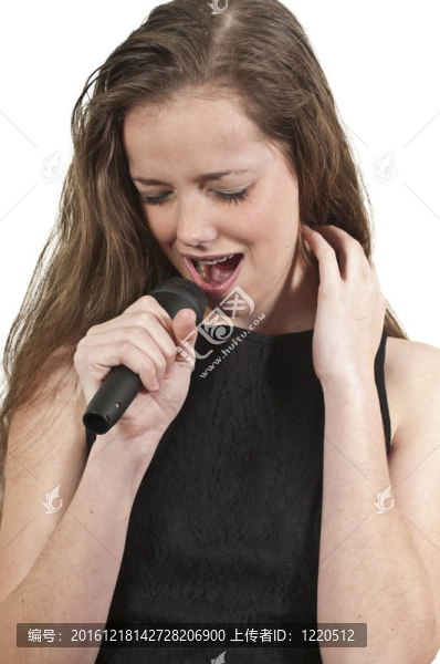 十幾歲的女歌手