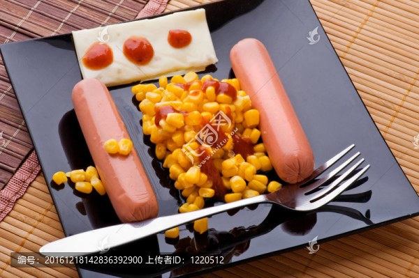 香腸與玉米