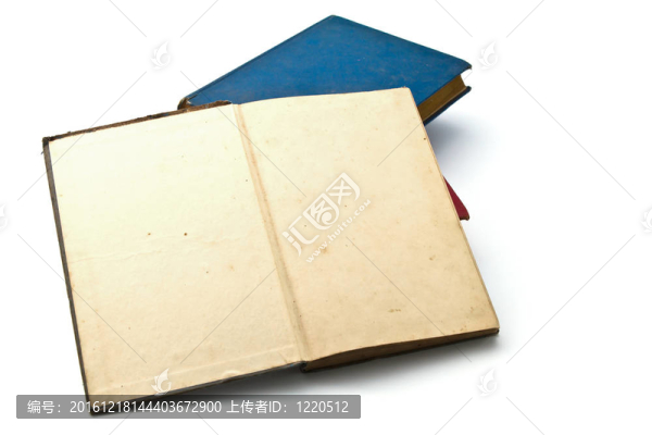 空白的黃色書頁的舊書