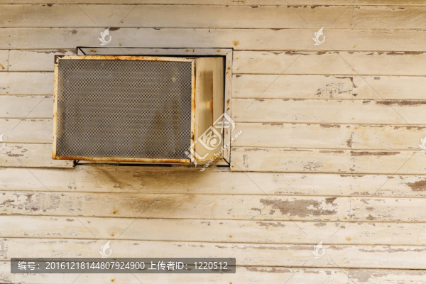 空調(diào)掛在window.old-fashioned空調(diào)