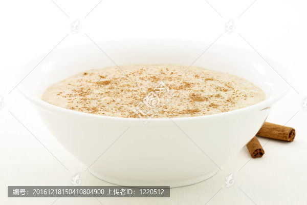 健康可口的燕麥粥