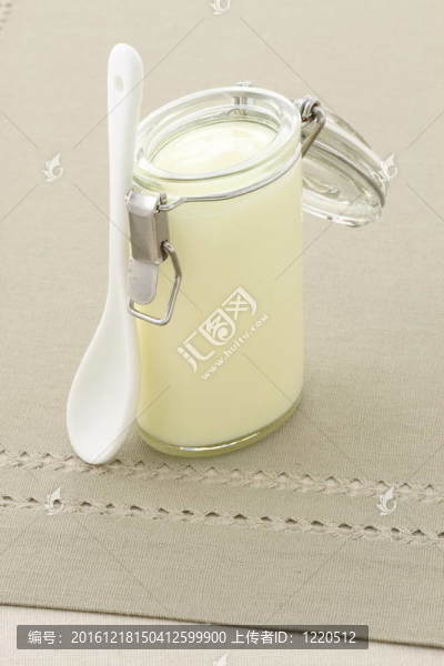 新鮮美味的酸奶