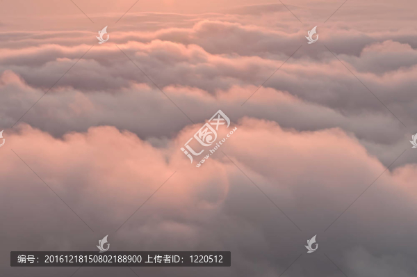霧蒙蒙的早晨