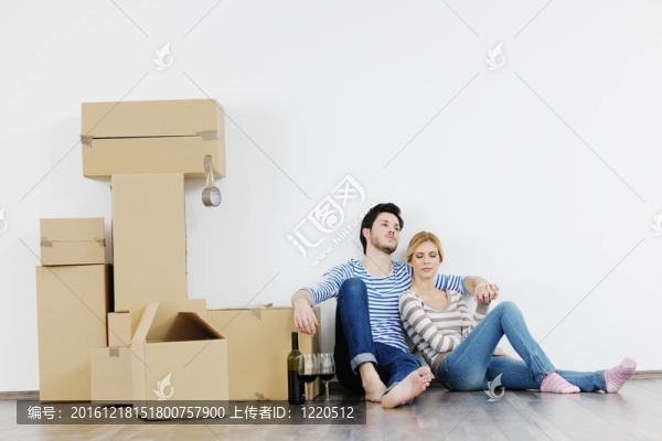 小兩口搬新房