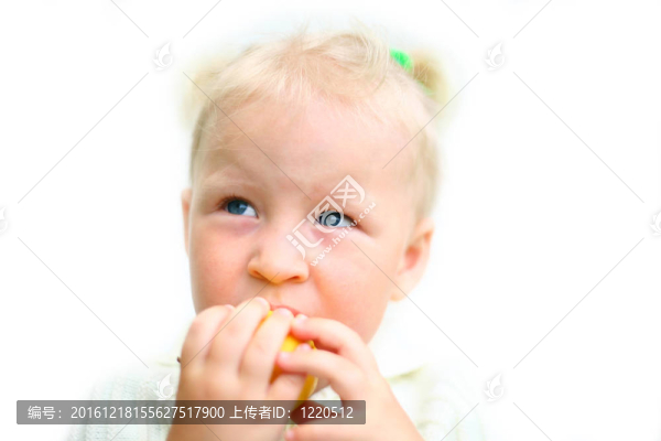 孩子喜歡吃蘋果