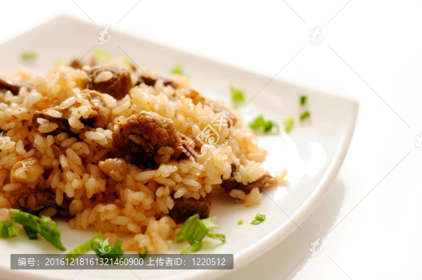 一個用肉美味的飯