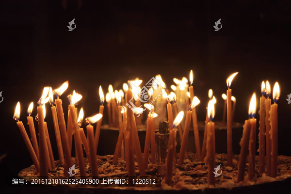 在圣誕教堂的蠟燭；伯利恒；巴勒斯坦