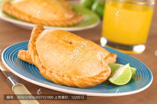 秘魯小吃叫肉餅