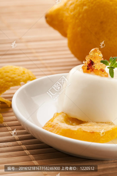 香草布丁甜點檸檬香草