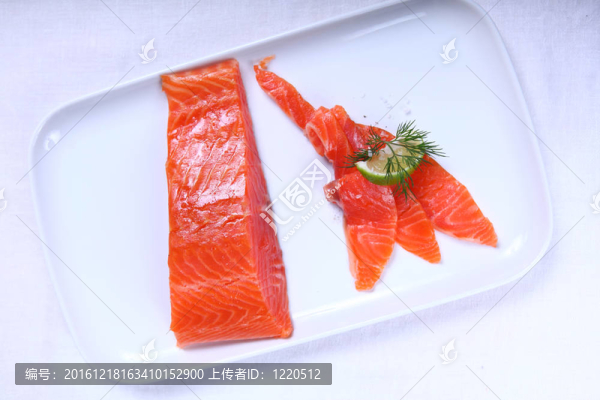 新鮮的三文魚