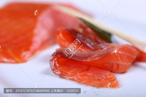 新鮮的三文魚