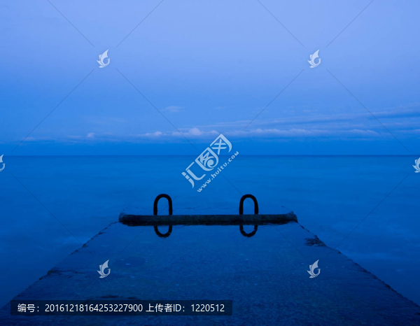 混凝土橋墩