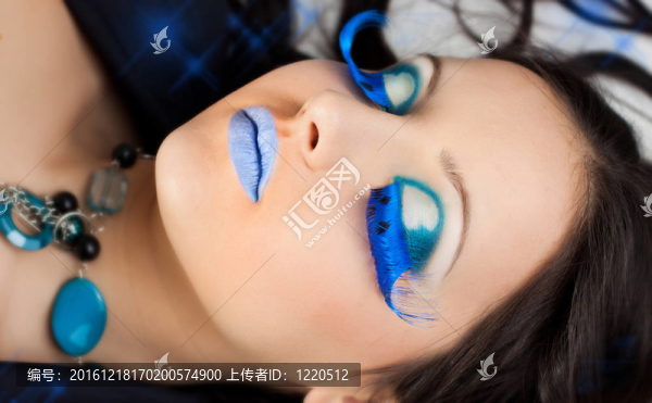 美麗創(chuàng)意時(shí)尚妝妝