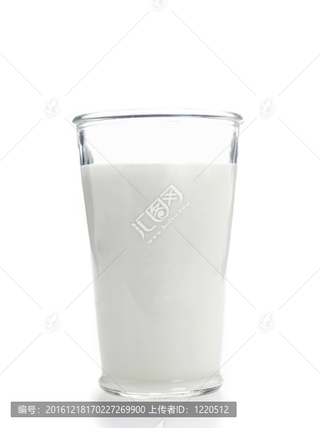 乳白色牛奶