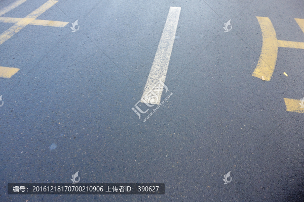 柏油地面