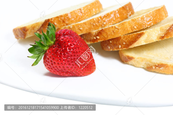 Strawberry和面包
