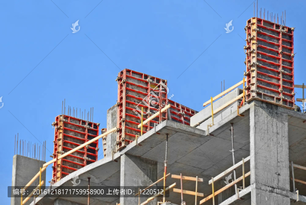 建筑工地具有折疊機(jī)構(gòu)的混凝土模板