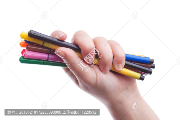 手持彩色筆