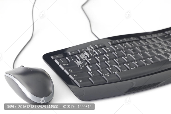 孤立的鍵盤(pán)
