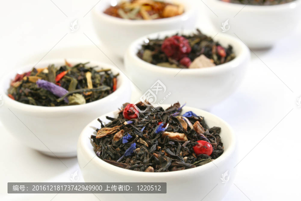 各種碗優(yōu)質(zhì)茶葉混合；白色