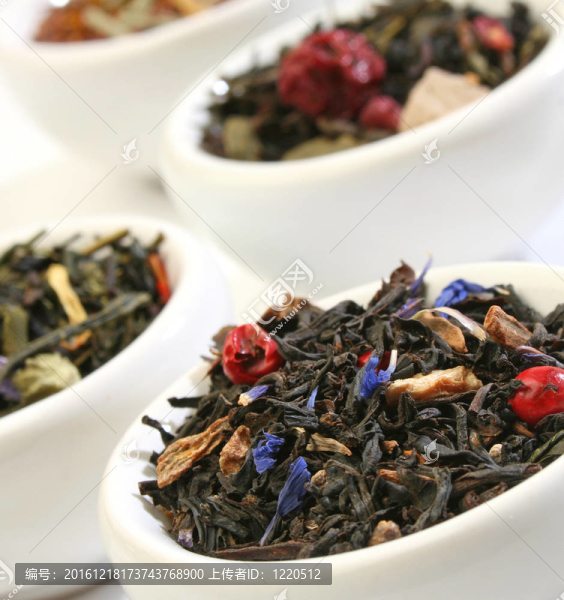各種碗優(yōu)質(zhì)茶葉混合；白色