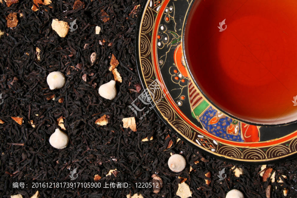 優(yōu)質(zhì)茶葉的混合；中國茶杯
